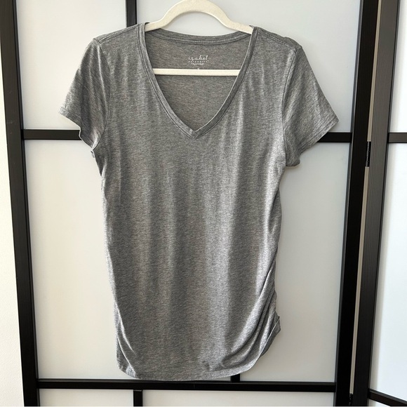 [M] Isabel Maternity V-Neck Dark Grey Side Scrunch Short Sleeve Top - Picture 1 of 8